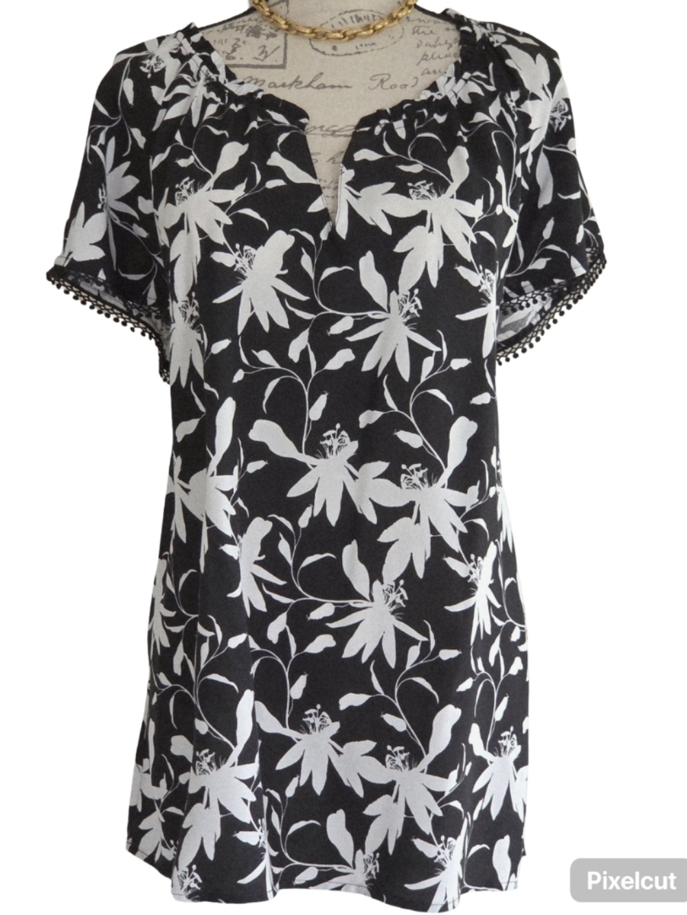 NWOT Angels Floral Blouse.